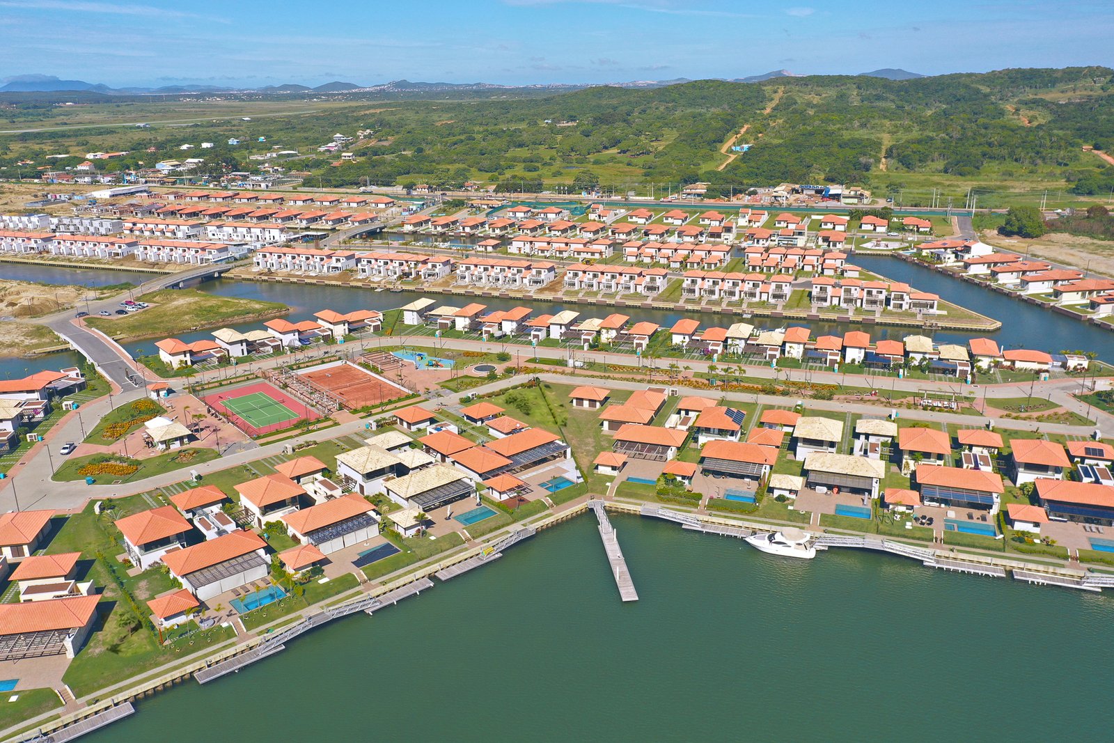 Toriba Nordeste — Casas maiores e margem da marina — v2 Casas maiores e margem da marina — Toriba Nordeste, paisagismo pontual ilustrativo
